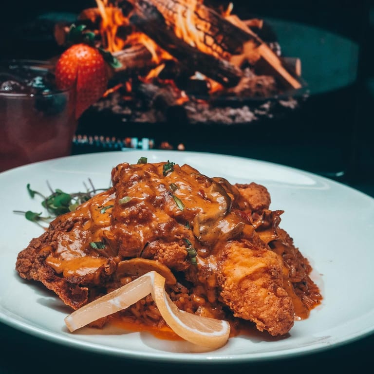 Soulful Wings and Southern Flavors